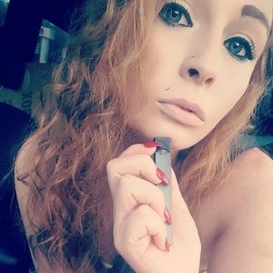 Meet your Posher, Paulee